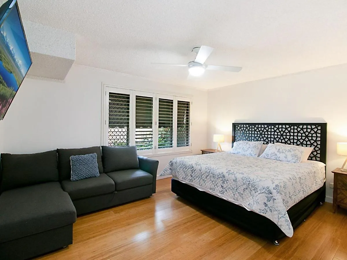 Waves At North Kirra Apartment Gold Coast